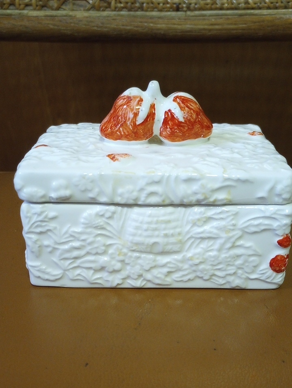 Global Design Kate Williams Vintage Ceramic Strawberry Jewelry or Trinket Box